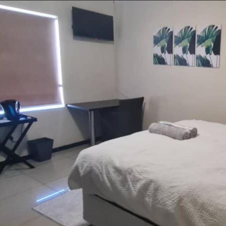 Carlo'S Boutique Guesthouse Walvis Bay Exterior foto