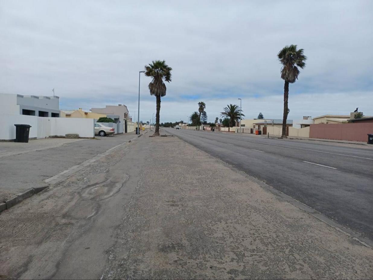 Carlo'S Boutique Guesthouse Walvis Bay Exterior foto